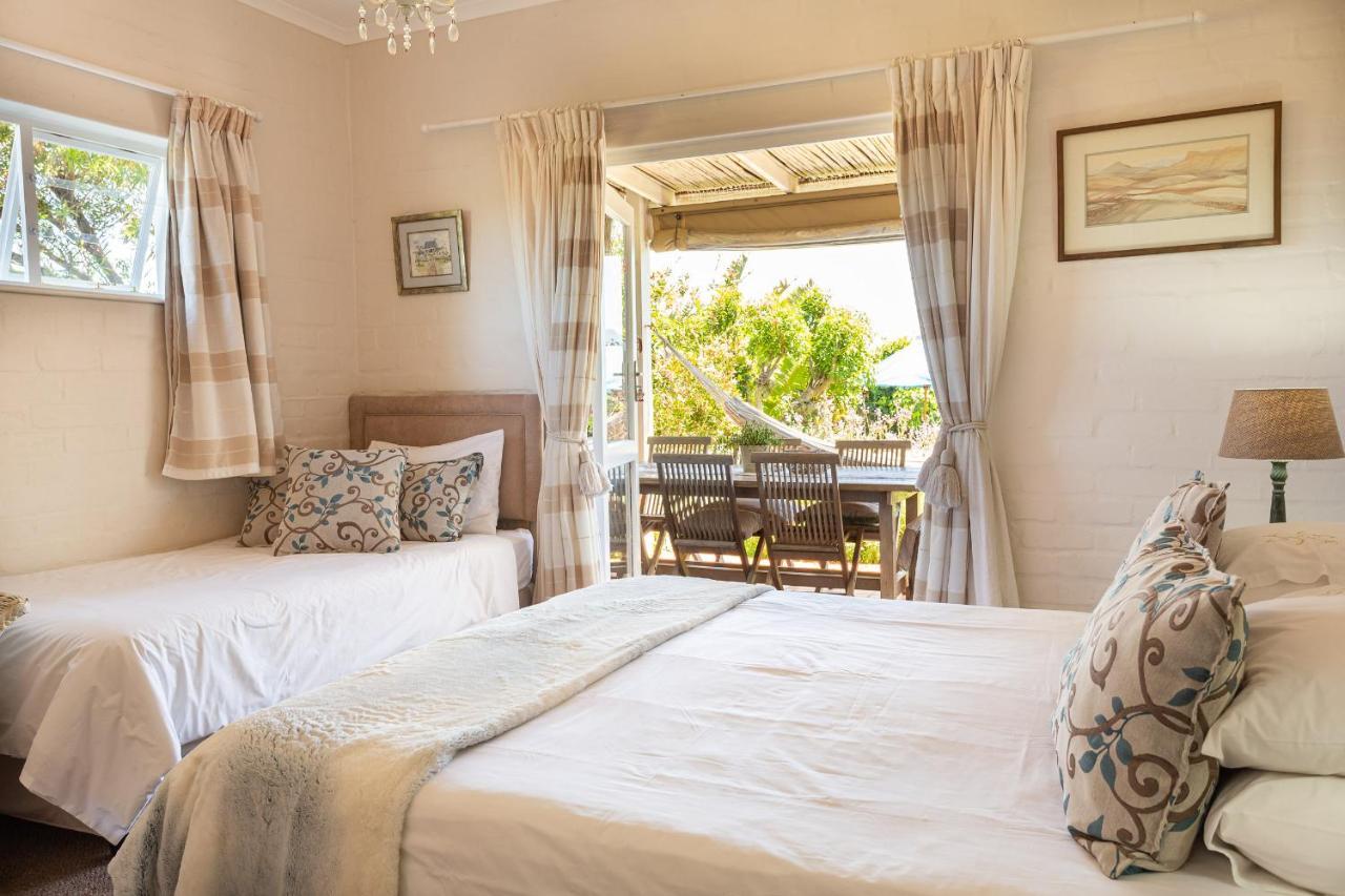 Guinea Fowl House Hotel Kommetjie Buitenkant foto