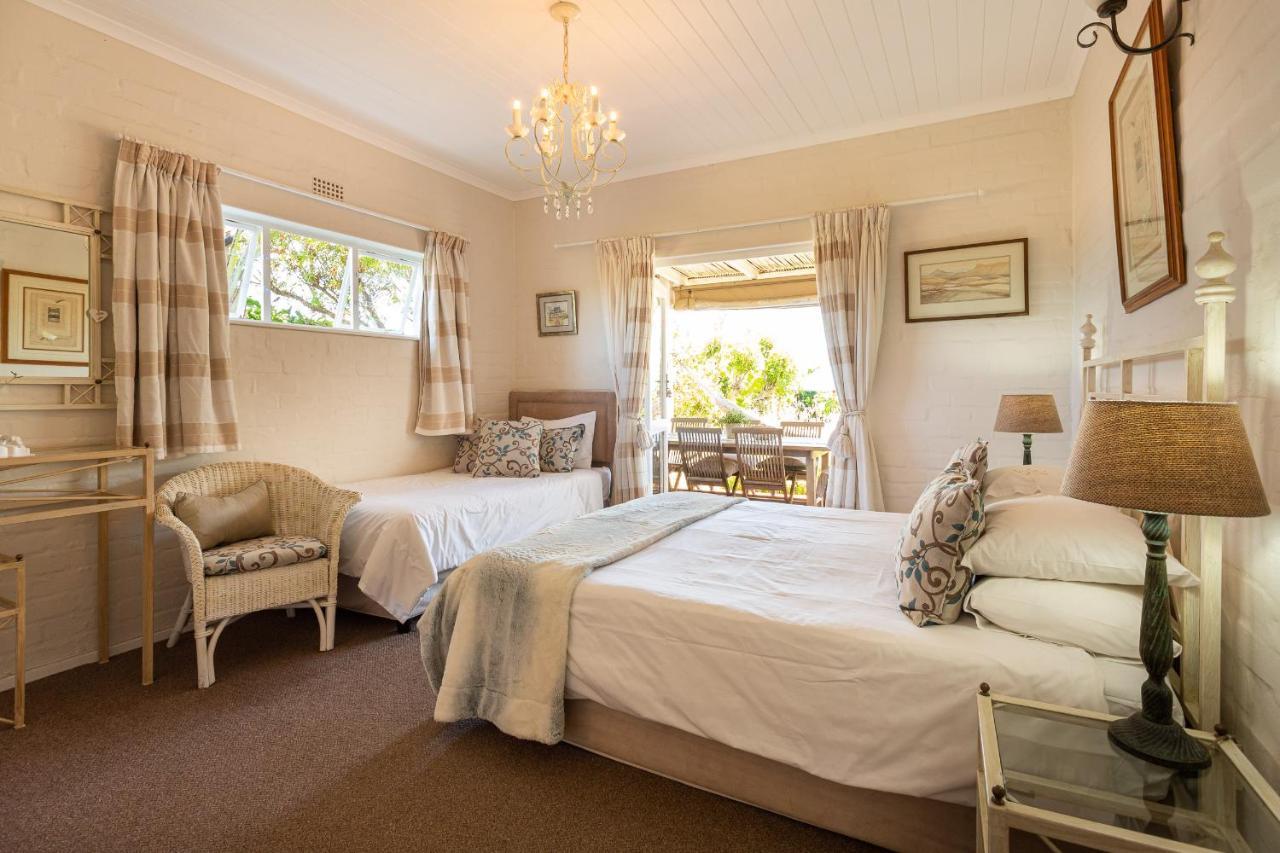 Guinea Fowl House Hotel Kommetjie Buitenkant foto