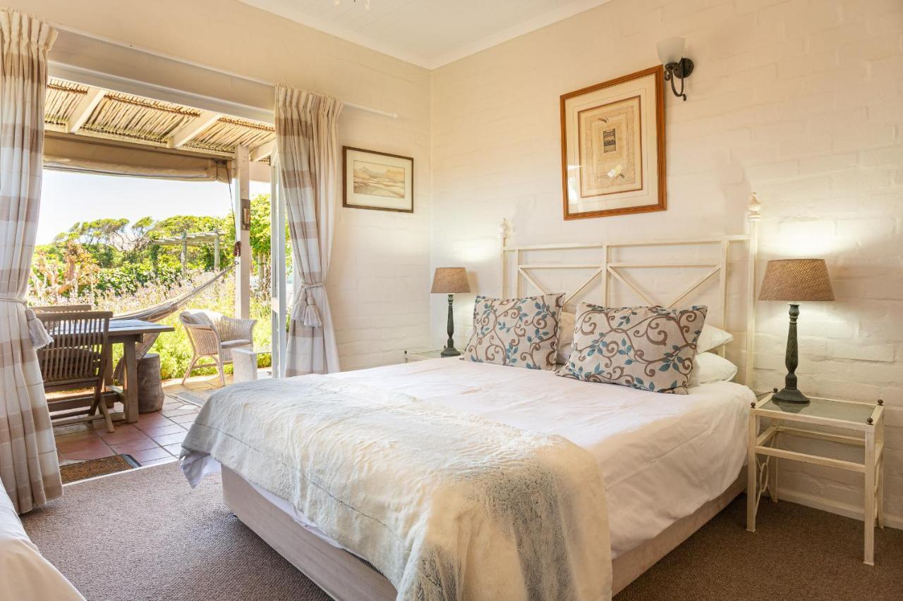 Guinea Fowl House Hotel Kommetjie Buitenkant foto