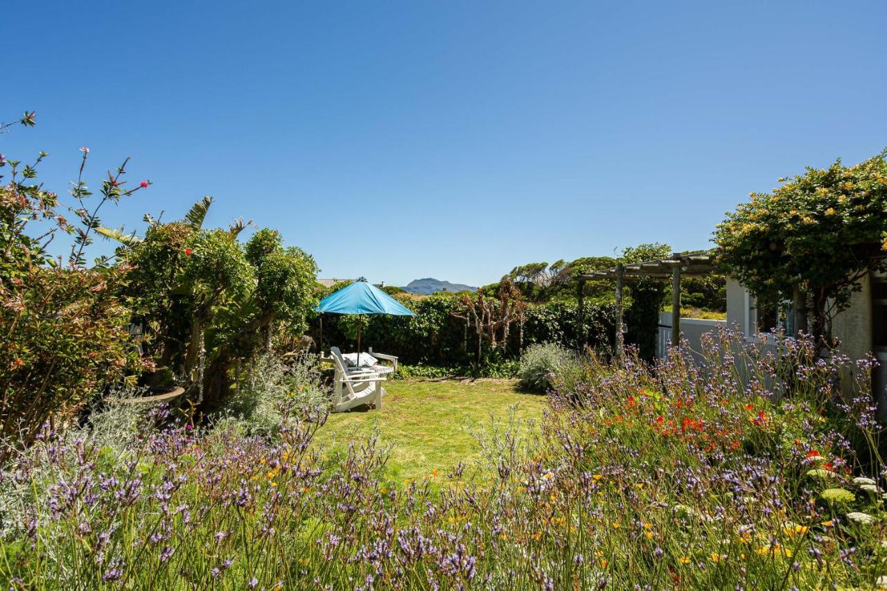 Guinea Fowl House Hotel Kommetjie Buitenkant foto