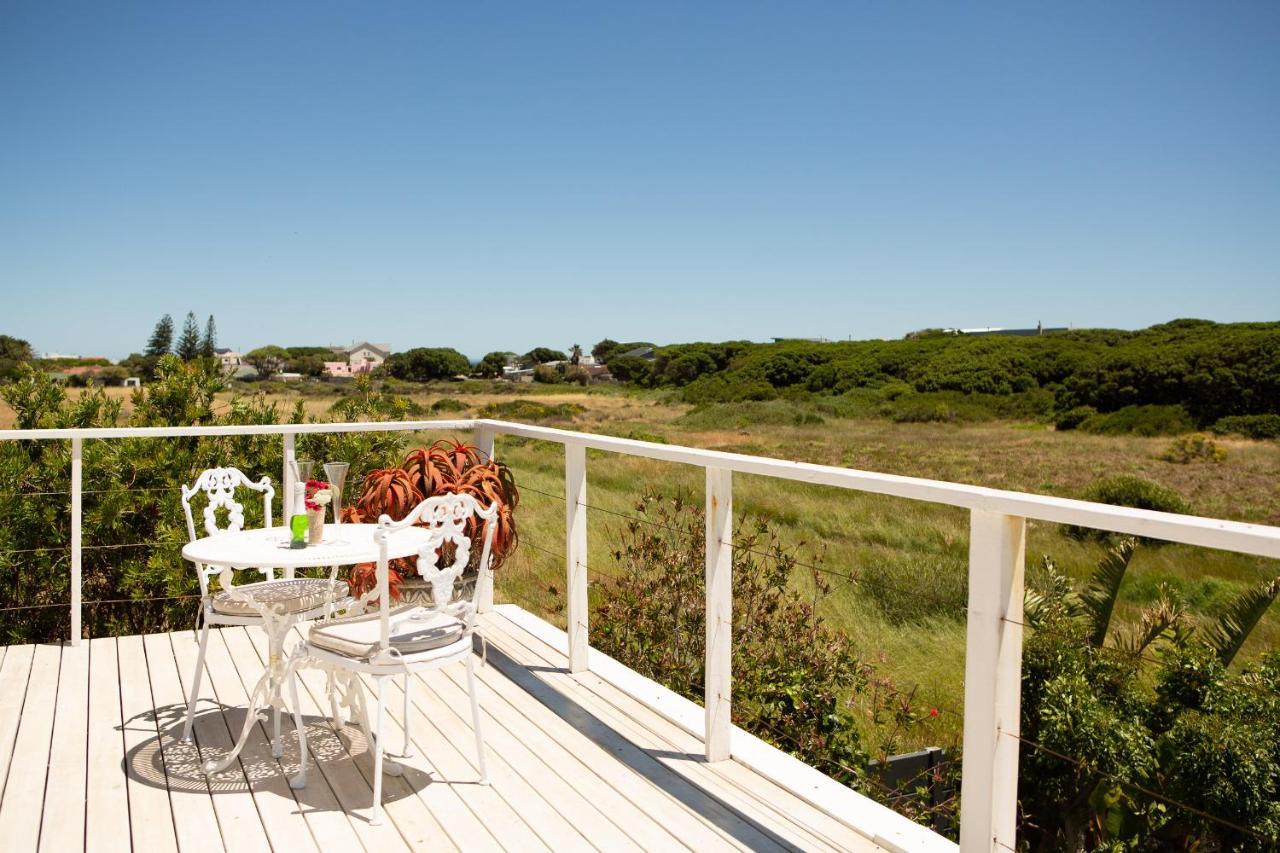 Guinea Fowl House Hotel Kommetjie Buitenkant foto