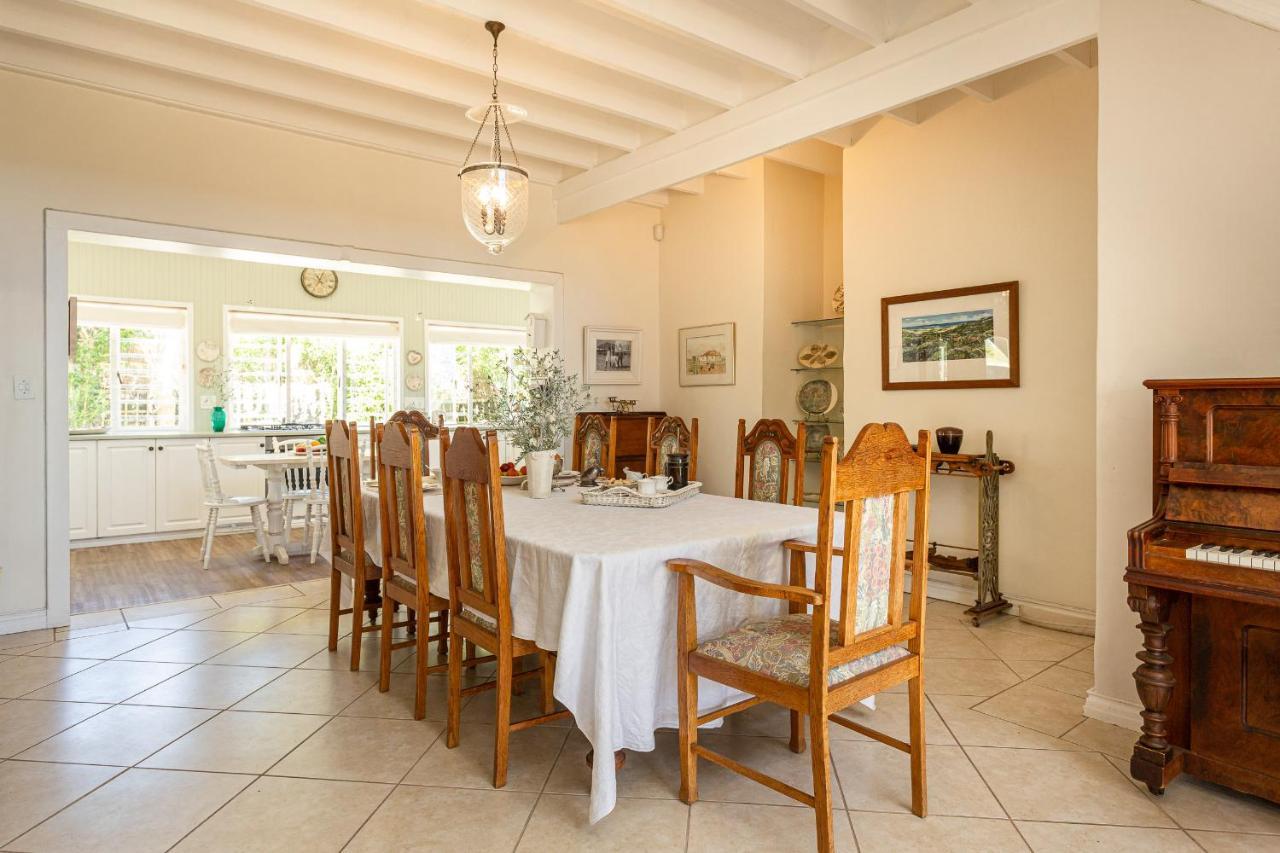 Guinea Fowl House Hotel Kommetjie Buitenkant foto